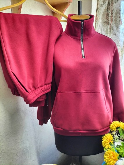 Костюм спортивний жіночий бордовий 